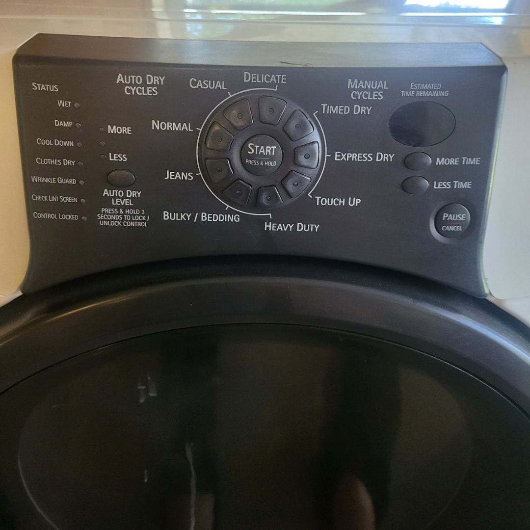 Kenmore 110.85872401 HE4 Electric Dryer, 7.4 cu. ft. capacity, White With Pedestal - Refurbished