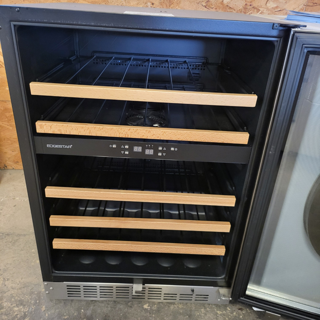 Edgestar CWR532SZ 24" Wide 53 Bottle Built-In Single Zone Wine Cooler - Stainless Steel